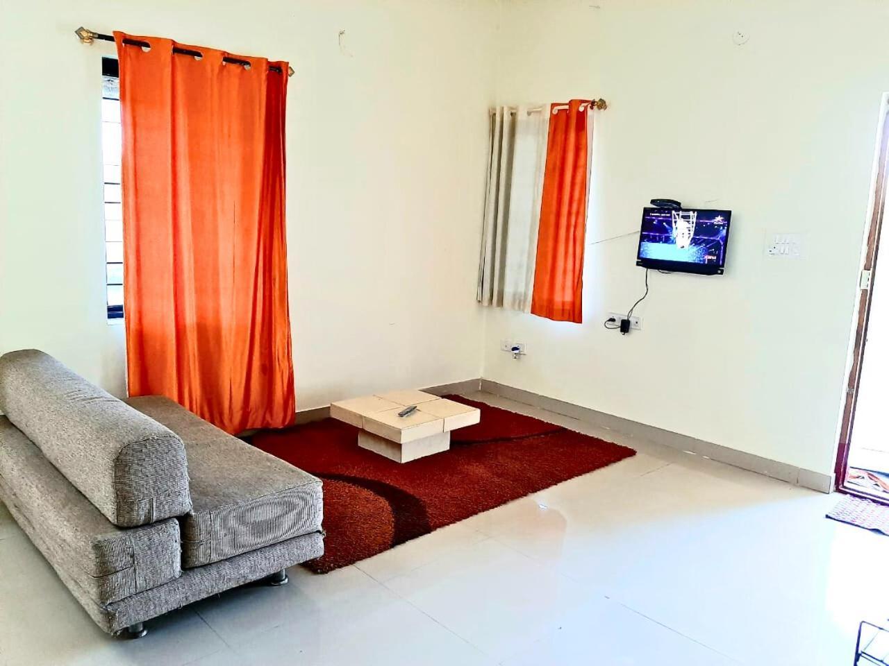 Golden Magnolia Homestay Bangalore Luaran gambar