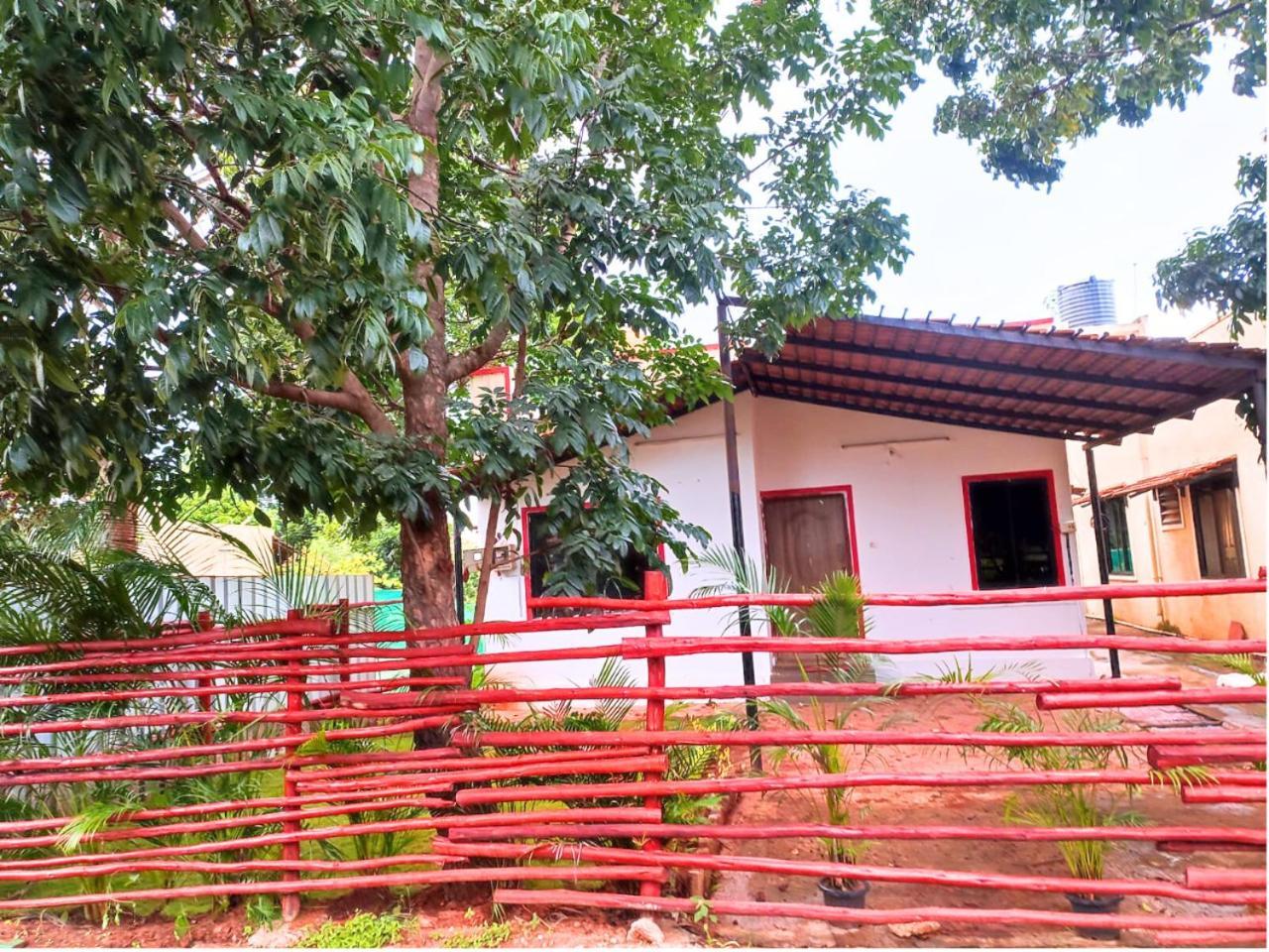 Golden Magnolia Homestay Bangalore Luaran gambar